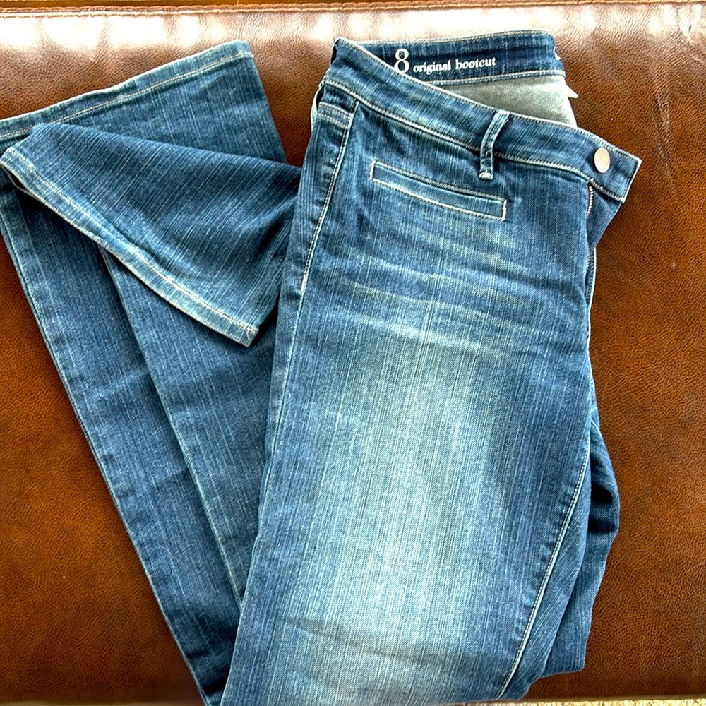 Ann Taylor loft size 8, like new original boot cut jeans